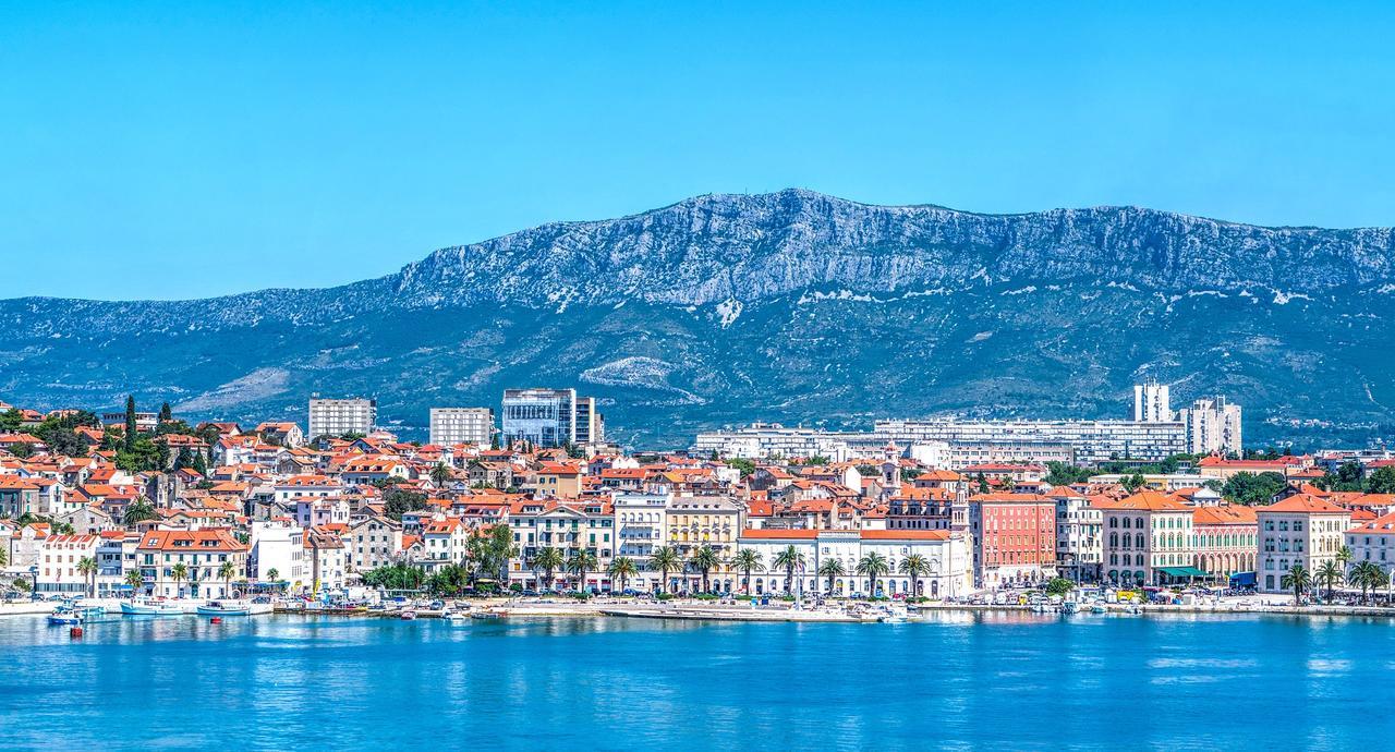 Apartmán A Quiet With Balcony In About 15 Minutes Walk From The Old Center And Split